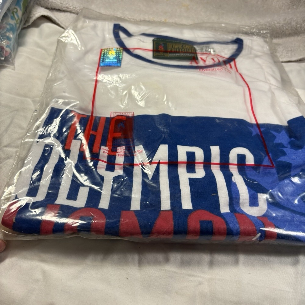 VTG 1996 Atlanta Avon Olympic Woman Graphic Tee T-Shirt 1X/2X White Oversized
